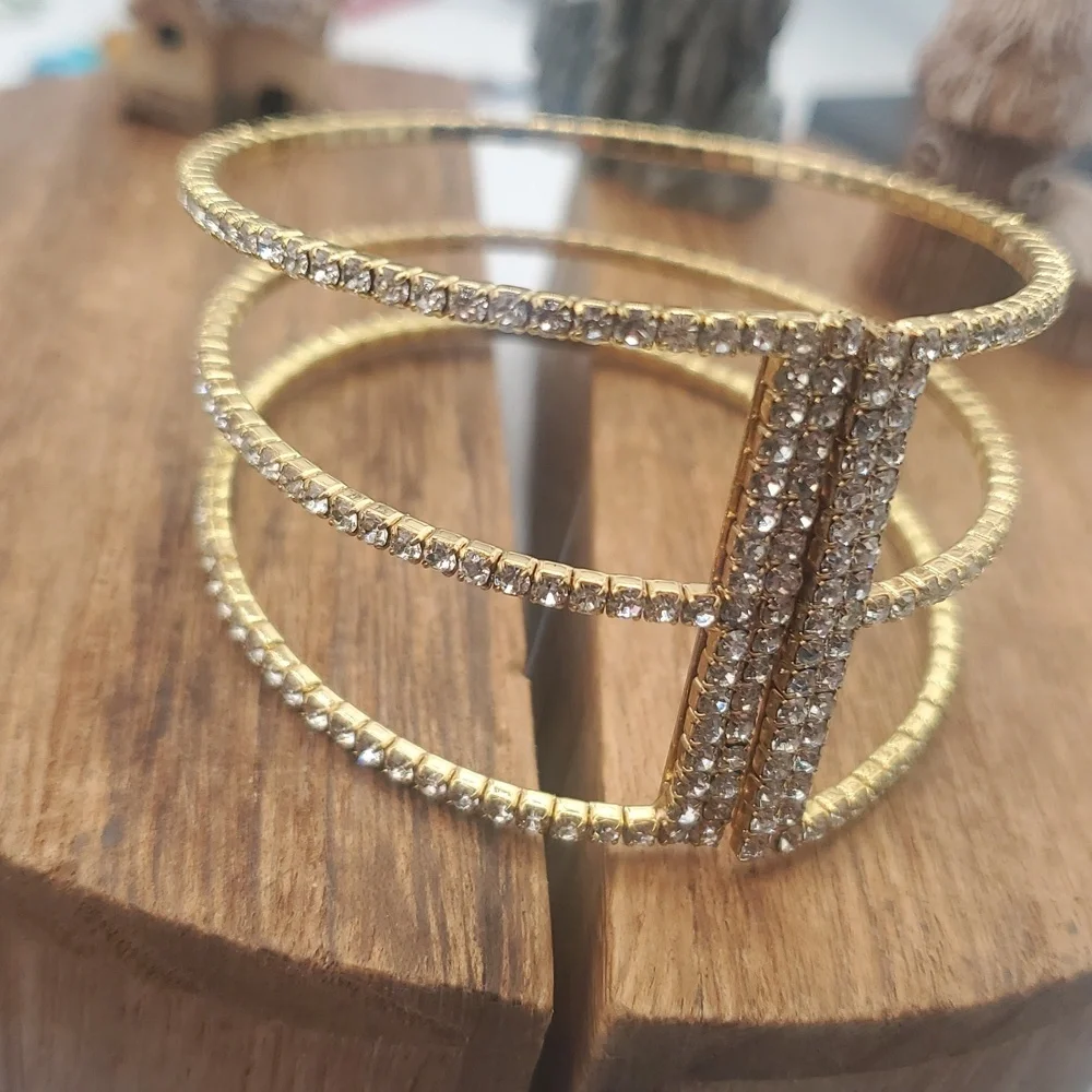 Elegant Gold Tone Hollywood Glam Silver‎ Tone Crystal Bracelet Overflow